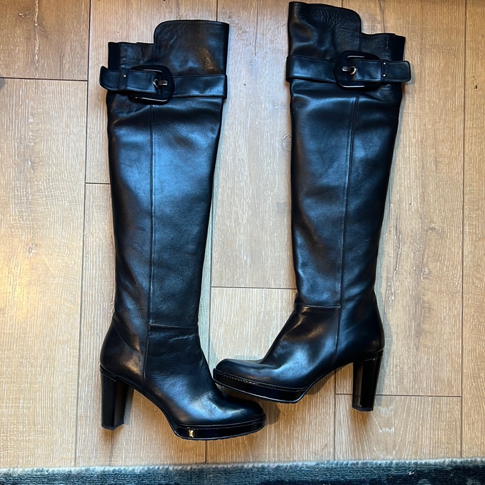 New in box with receipt Stuart Weitzman over the knee boot